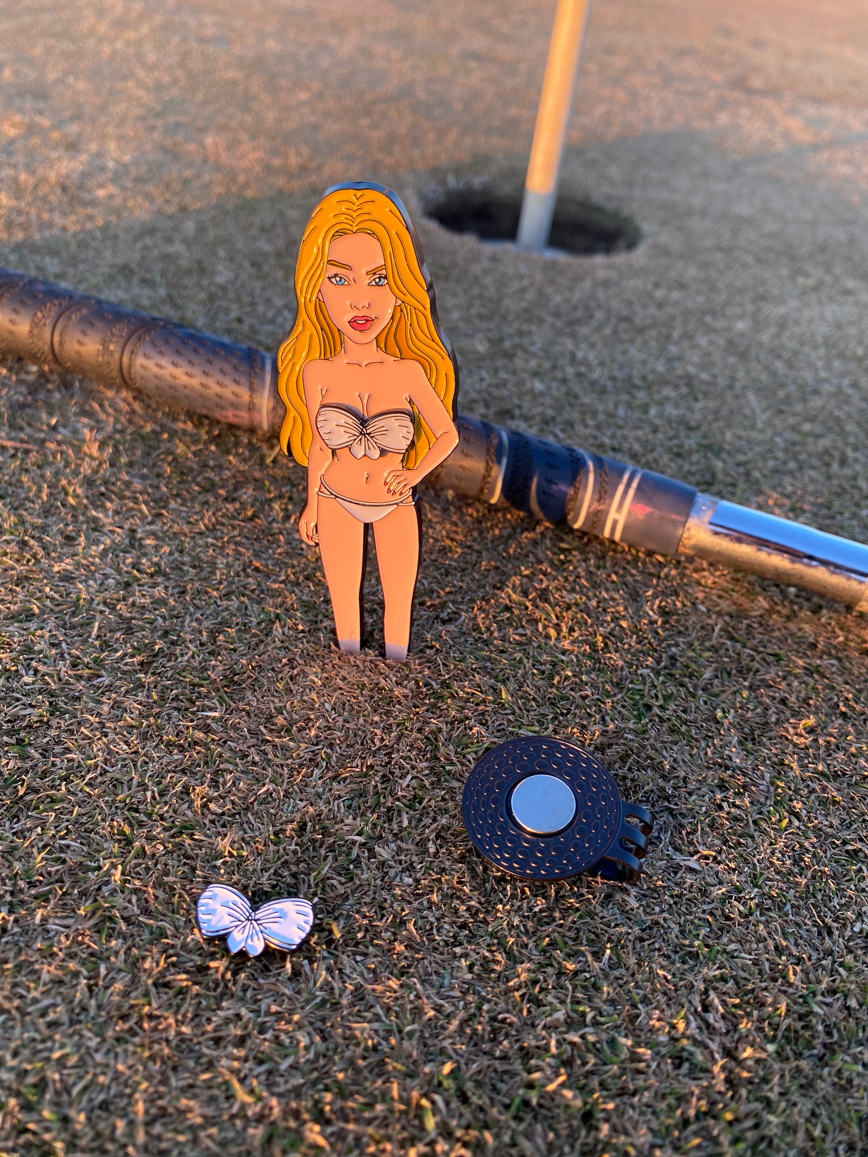 Topless Bikini Girl Divot Tool Gift Set Blonde